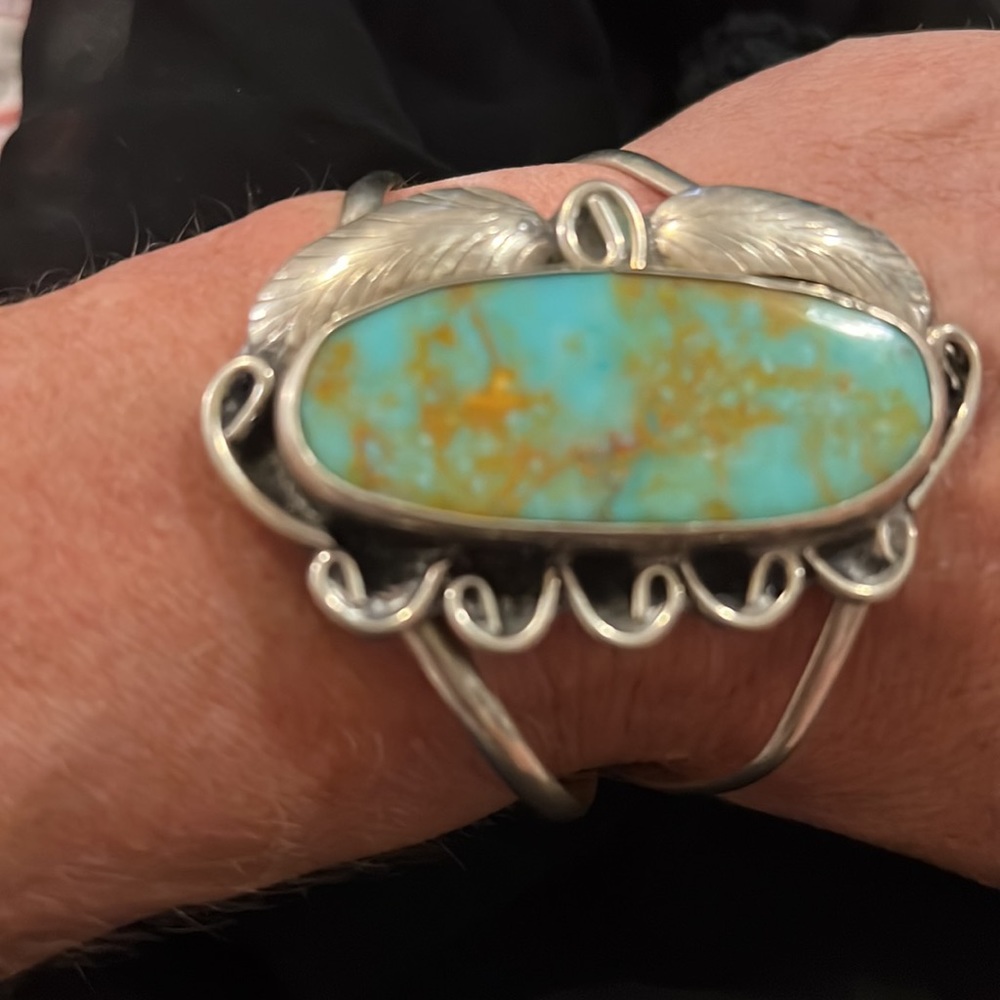 Old Pawn Turquoise sterling silver feather scrolling cuff bracelet